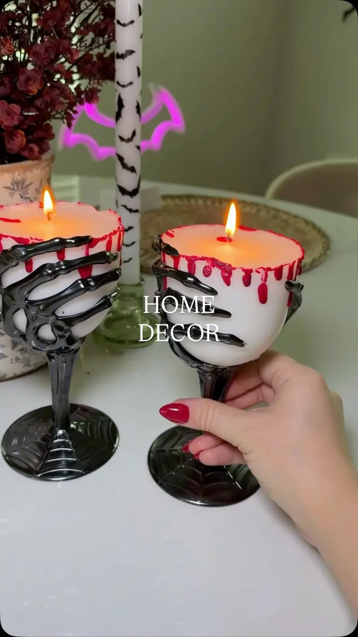 Americans are going all out decorating their porches and yards for Halloween 🎃